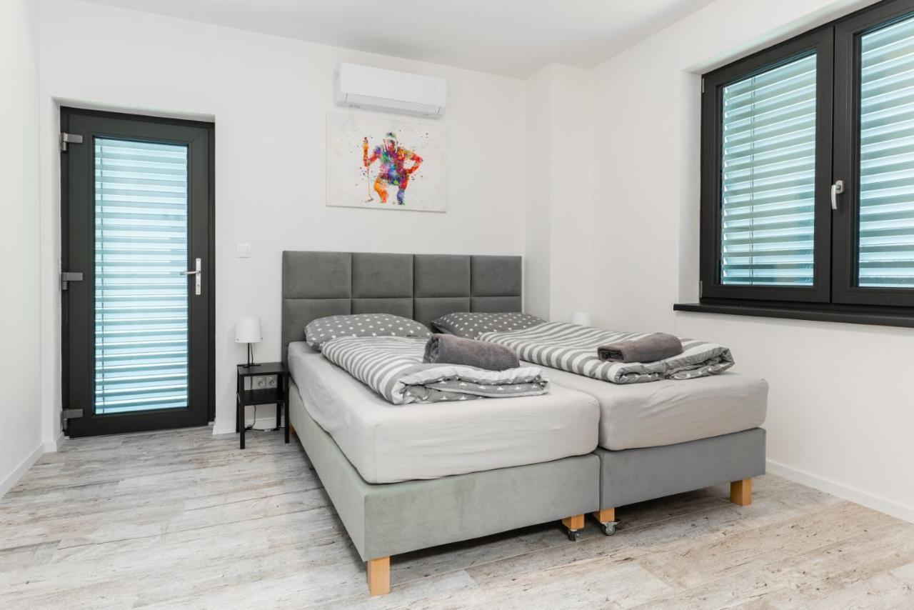 Malina Penati Golf Villa Sajdikove Humence Exteriör bild