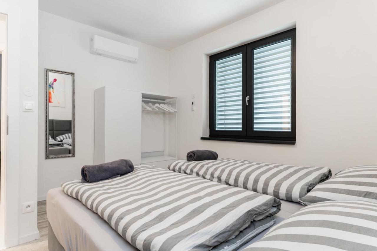 Malina Penati Golf Villa Sajdikove Humence Exteriör bild